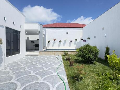 4 otaqlı həyət evi/bağ evi - Şüvəlan q. - 150 m²