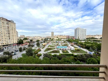 3 otaqlı yeni tikili - İnşaatçılar m. - 85 m²