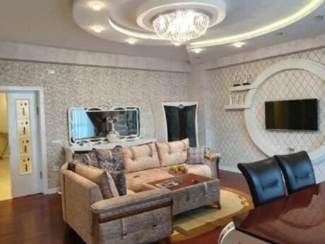 4 otaqlı yeni tikili - Şah İsmayıl Xətai m. - 190 m²