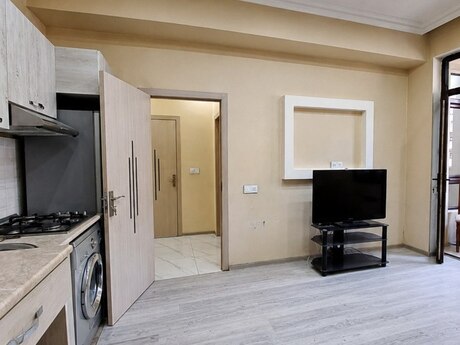 2-комн. новостройка - м. Иншаатчылар - 42 м²