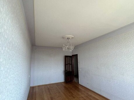 2 otaqlı köhnə tikili - Yeni Günəşli q. - 65 m²