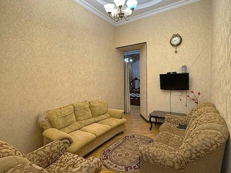2 otaqlı köhnə tikili - Sahil m. - 65 m²