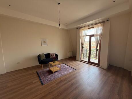 3 otaqlı yeni tikili - Ağ şəhər q. - 105 m²