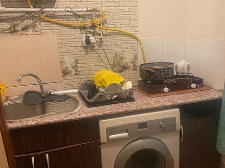 1 otaqlı köhnə tikili - Neftçilər m. - 35 m²