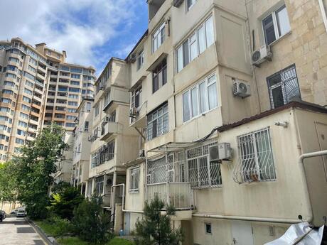 2 otaqlı köhnə tikili - İçəri Şəhər m. - 50 m²
