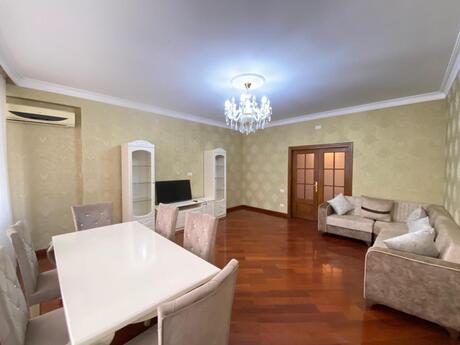 3 otaqlı yeni tikili - Şah İsmayıl Xətai m. - 125 m²