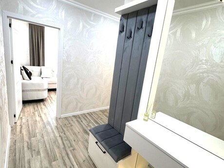 2 otaqlı köhnə tikili - Neftçilər m. - 46 m²