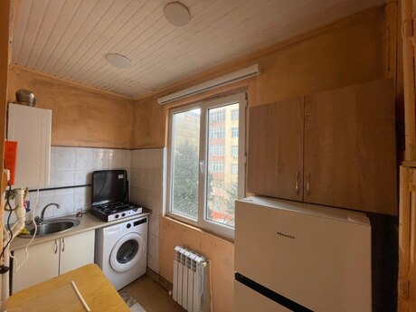 2 otaqlı köhnə tikili - Memar Əcəmi m. - 50 m²