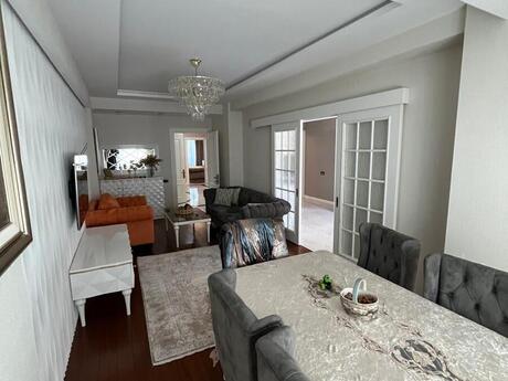 3 otaqlı yeni tikili - Xətai r. - 126 m²