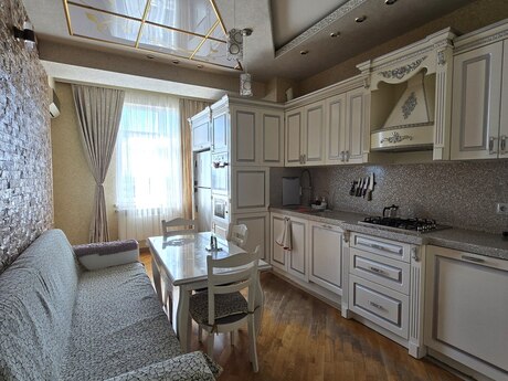 3 otaqlı yeni tikili - Sumqayıt - 130 m²