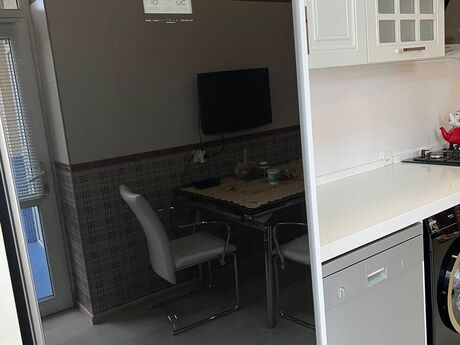 3 otaqlı yeni tikili - Nizami m. - 135 m²