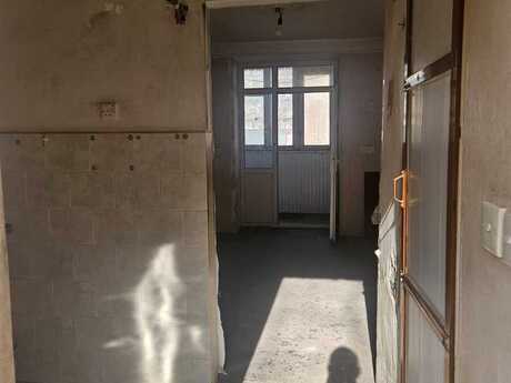 1 otaqlı köhnə tikili - Elmlər Akademiyası m. - 25 m²