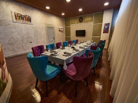 Obyekt - İnşaatçılar m. - 500 m²