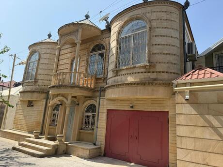 7 otaqlı həyət evi/bağ evi - Nəsimi m. - 425 m²