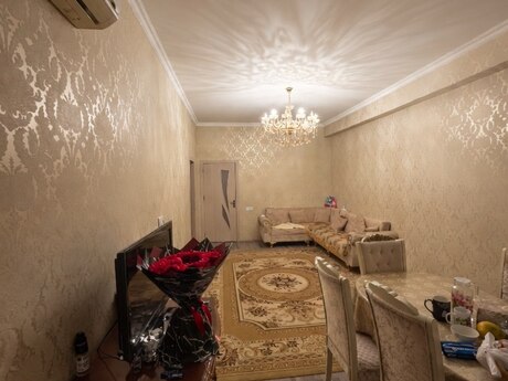 3 otaqlı yeni tikili - 8 Noyabr m. - 93.5 m²