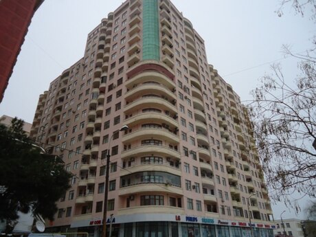 4 otaqlı yeni tikili - 28 May m. - 247 m²