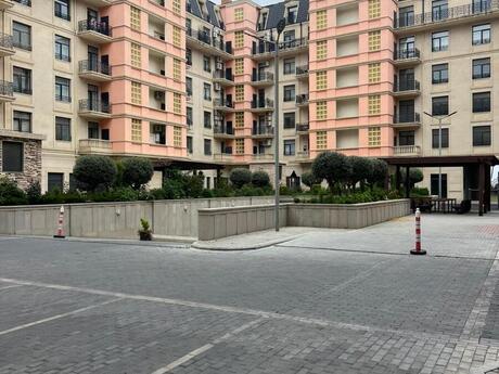 3 otaqlı yeni tikili - Ağ şəhər q. - 135 m²