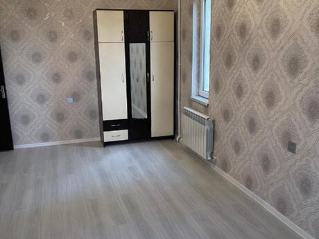 2 otaqlı köhnə tikili - Yeni Günəşli q. - 42 m²