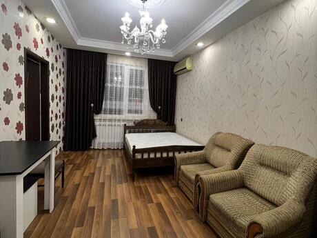 2 otaqlı köhnə tikili - Memar Əcəmi m. - 45 m²