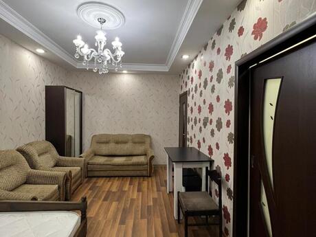2 otaqlı köhnə tikili - Memar Əcəmi m. - 45 m²