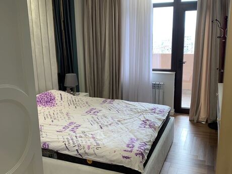 2 otaqlı yeni tikili - Azadlıq Prospekti m. - 70 m²