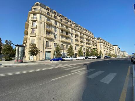3 otaqlı yeni tikili - Ağ şəhər q. - 157 m²