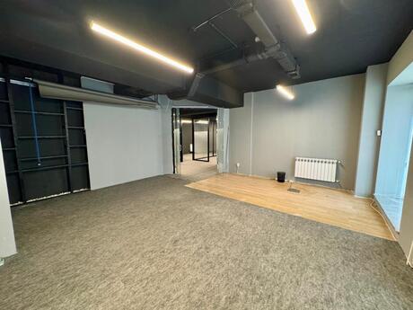 5 otaqlı ofis - Elmlər Akademiyası m. - 117 m²