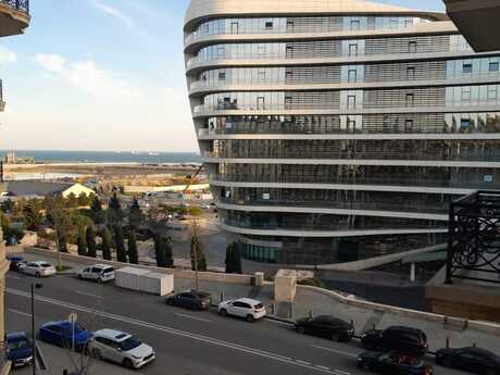3 otaqlı yeni tikili - Ağ şəhər q. - 140 m²