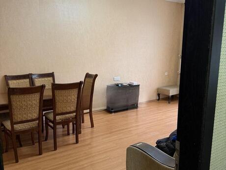 2 otaqlı köhnə tikili - Şah İsmayıl Xətai m. - 66 m²
