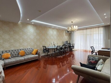 4 otaqlı yeni tikili - Gənclik m. - 207 m²