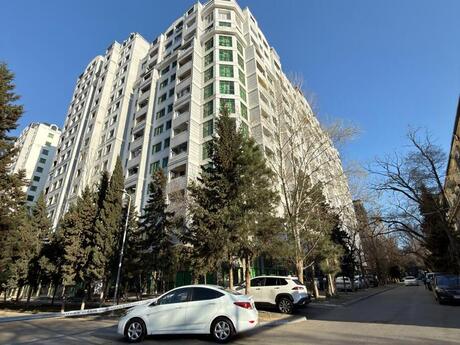 3 otaqlı yeni tikili - Nəsimi r. - 128 m²