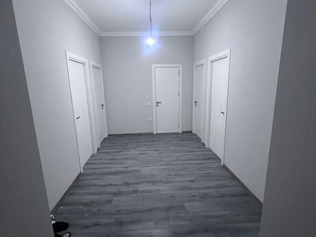 3-комн. новостройка - м. 20 января - 97 м²