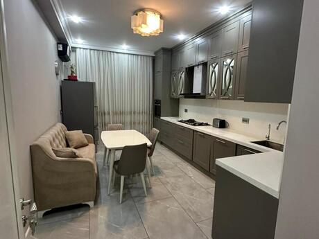 2 otaqlı yeni tikili - Memar Əcəmi m. - 100 m²