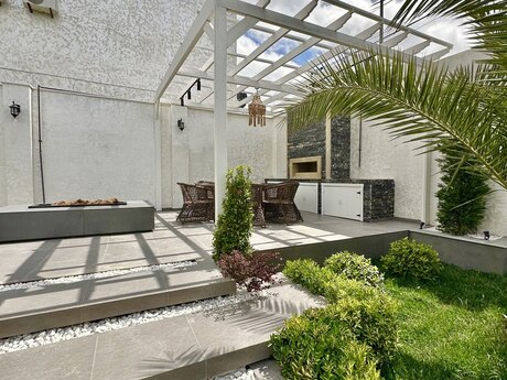 5 otaqlı həyət evi/bağ evi - Şüvəlan q. - 360 m²