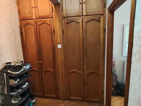 3-комн. вторичка - м. Иншаатчылар - 60 м²