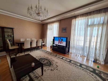 4 otaqlı yeni tikili - Gənclik m. - 155 m²