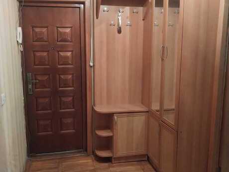2-комн. вторичка - м. Мемар Аджеми - 70 м²