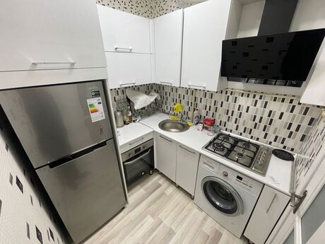 3-комн. вторичка - м. Мемар Аджеми - 90 м²