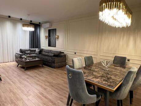 2 otaqlı yeni tikili - 8 Noyabr m. - 100 m²