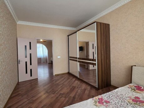 2 otaqlı köhnə tikili - Memar Əcəmi m. - 55 m²
