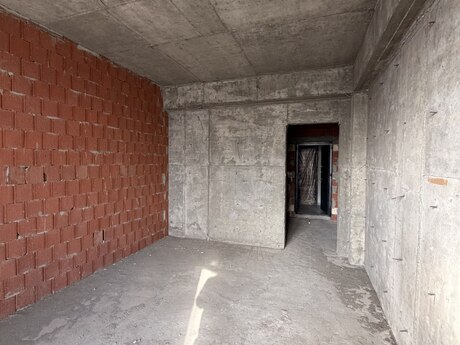 2 otaqlı yeni tikili - Bakıxanov q. - 95 m²