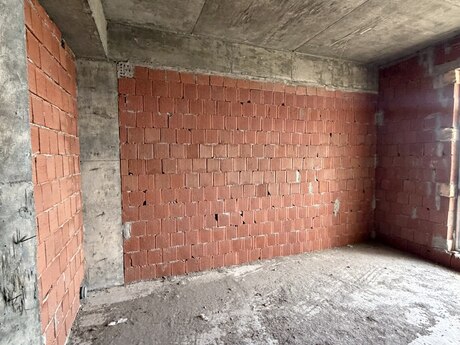2 otaqlı yeni tikili - Bakıxanov q. - 95 m²