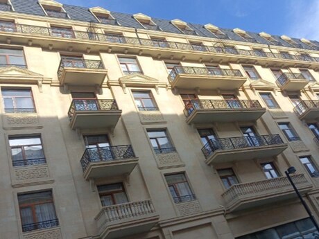 3 otaqlı yeni tikili - Ağ şəhər q. - 129 m²