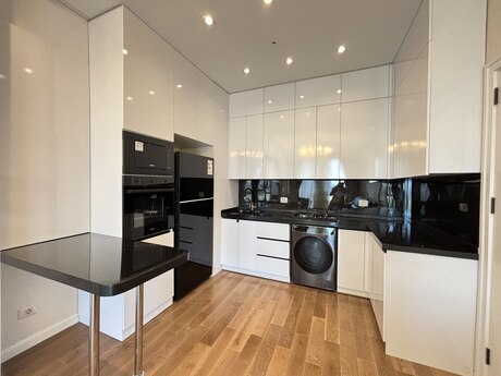 2-комн. новостройка - м. Элмляр Академиясы - 50 м²