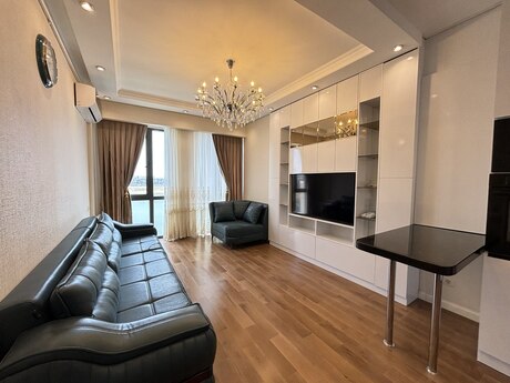 2-комн. новостройка - м. Элмляр Академиясы - 50 м²