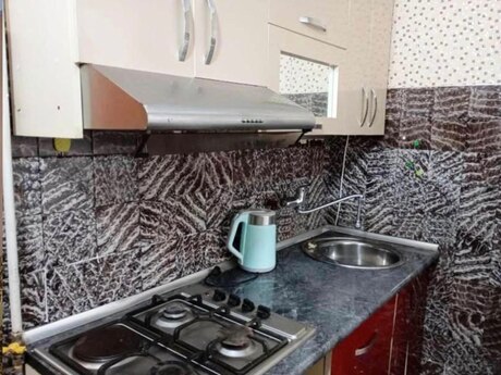 2 otaqlı köhnə tikili - Neftçilər m. - 50 m²