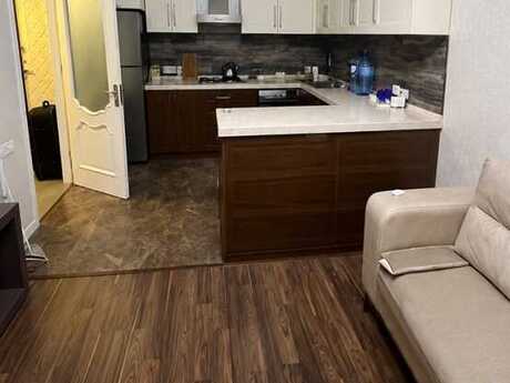 3-комн. новостройка - м. Азадлыг проспекти - 82 м²