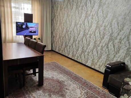 3-комн. вторичка - м. Ахмедлы - 80 м²