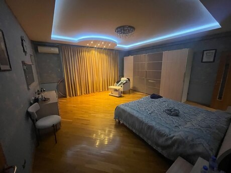 4-комн. новостройка - м. 28 мая - 200 м²