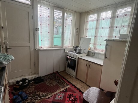 3-комн. дом/дача - пос. Бюльбюля - 150 м²